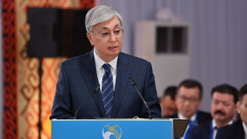 Фотография к новости: Президент шетелге заңсыз шығарылған қаржыны қайтармай, әділетті қоғам туралы айту қиын екендігін айтты