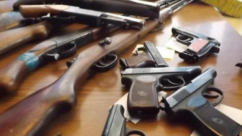 Фотография к новости: Қылмыскерлердің қолында әлі 2 мыңнан астам қару бар – ІІМ