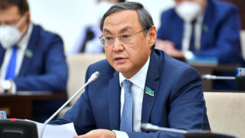 Фотография к новости: Патологиялық аурулар байқалып жатыр. Күрішбаев Арал теңізінің мәселесін көтерді