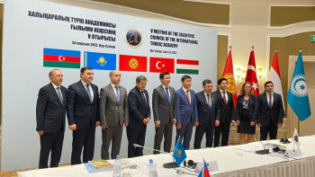 Фотография к новости: Түркі әлеміне арналған ортақ оқулықтар мақұлданды