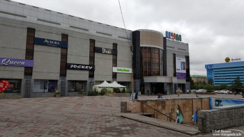 Фотография к новости: Алтай Көлгінов әкімдіктің неліктен «ЦУМ» ғимаратын  сатып алғанын түсіндірді