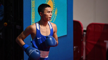 Фотография к новости: Бибосынов кубалық боксшыны жеңіп, Елорда кубогының чемпионы атанды