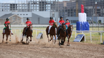Фотография к новости: «Елорда бәйгесі». 7 шақырымда жүлде алған құнандар