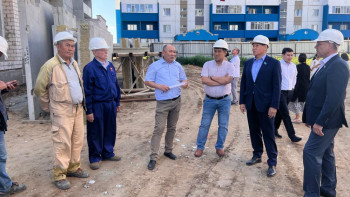 Фотография к новости: Мәжіліс депутаттары құрылыс нысандарын аралады