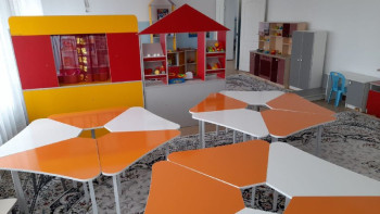 Фотография к новости: Президент балабақшаларды қайта лицензиялауды тапсырды