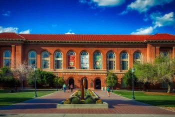 Фотография к новости: Биыл Аризона университетінде оқуға 500 қазақстандық студент мүмкіндік алады – Дэниел Палм