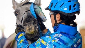Фотография к новости: «Ат құлағында ойнайтын қыз». Арабтарға бәсекелес болған Гүлімнің арманы