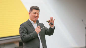 Фотография к новости: Балаңыз бір жынысты болмасын десеңіз... Ержан Мырзабаев кеңес берді