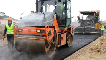 Фотография к новости: Ақшолақов жол құрылысына керек битум жетіспеушілігінің қалай алдын алатынын түсіндірді