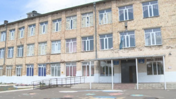 Фотография к новости: Аймағамбетов әкімдерді 50 жыл тұрған мектептерге техникалық аудит жүргізуге шақырды