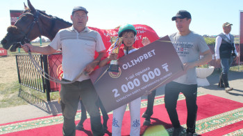 Фотография к новости: Абайдың Нарқызылы алдына қара салмады