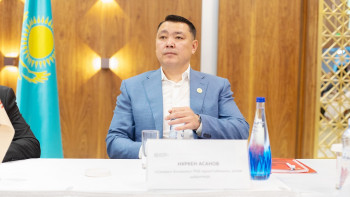 Фотография к новости: Бала бақытының кепілі – ата-ананың өнегелі тәрбиесінде – Асанов