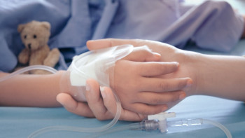 Фотография к новости: Алматылық кардиохирургтер сирек кездесетін ақаумен туған төрт жасар қызға күрделі ота жасады