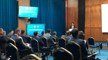 Фотография к новости: Мемлекеттік қызметкерлер қайта даярлықтан өтуді бастады