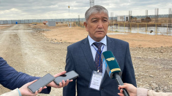 Фотография к новости: Қосшыда 3,5 мың оқушыға орын жетіспейді – Ахметов