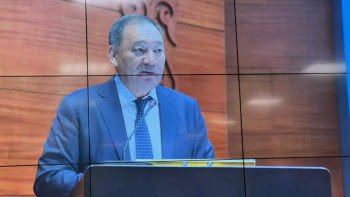 Фотография к новости: Ешкімді алдай алмайсыз. Тоғжанов Әнұран айтатындарды сынады