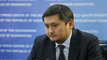 Фотография к новости: Министр бейресми білім беруді сертификаттауды ұсынды