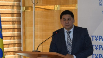 Фотография к новости: Елдегі барлық нормативтік-құқықтық актілер Конституцияға қайшы келмеуге тиіс – судья