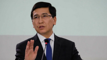 Фотография к новости: Аймағамбетов қандай пәндердің сағаттары көбейетінін айтты