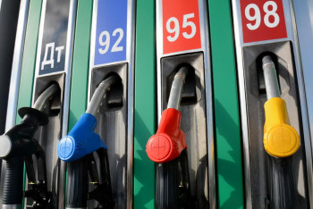 Фотография к новости: Жыл соңына дейін жанар-жағармайдың бағасы қанша болады? Ақшолақов жауап берді