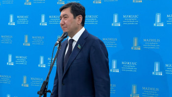 Фотография к новости: Amanat партиясы Президент сайлауына үміткер ұсына ма? Қошанов жауап берді