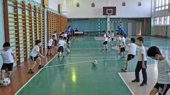 Фотография к новости: Депутат Оқу министрлігінің мұғалімдердің «сағатын» қысқарту бастамасын сынады