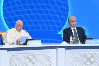 Фотография к новости: Рим папасы кез келген діни сенімді бұзатын кесірді атады