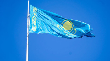 Фотография к новости: Рим папасы еліміздің Туы мен Әнұраны туралы айтты