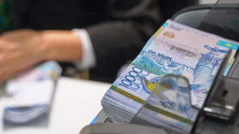 Фотография к новости: Қостанайдағы өрт.  Үйсіз қалғандардың баспанасын «Қазақстан халқына» қоры жабдықтайды