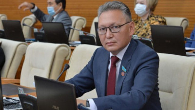 Ерлан Смайлов: Конституциялық сот судьяларының мерзімін ұзарту - құқық қорғауды күшейтеді