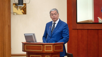 Фотография к новости: Жеті жылда бір рет: Президент те, Парламент те басқару мерзімін өзгерте алмайды - Мусин