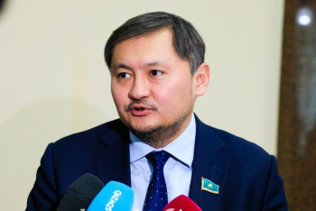 Фотография к новости: Ақтайтын да, даттайтын да – халық. Министр өзіне қатысты пікірлерге жауап берді