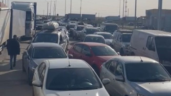 Фотография к новости: Атырау-Астрахань тас жолында кептеліс қалыптасты