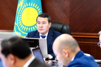 Фотография к новости: Смайылов: Басты мақсат – халықты жұмыспен қамту