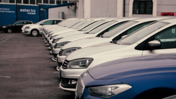 Фотография к новости: Елімізде рөлі оң жақта орналасқан 19 мың көлік бар