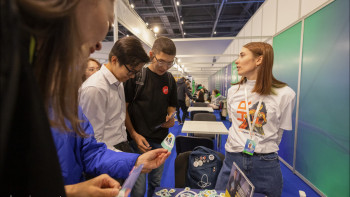 Фотография к новости: Төлем жасау үшін QR-да, смартфон да керек емес. Өнертапқыштардың жаңалығы