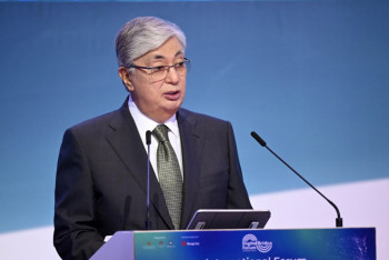 Фотография к новости: Шалғай ауылдардағы интернет SpaceX, OneWeb спутниктік жүйелерімен қамтылу керек - Тоқаев