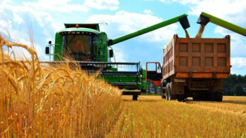 Фотография к новости: Жамбылда жиын-терім науқаны қызу жүріп жатыр