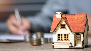 Фотография к новости: Жетім ақысын жемеңдер! Елде 60 мыңнан астам жетім бала тиесілі баспанасын ала алмай жүр