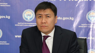 Қырғызстанның білім министрі параға алған 37500 долларды қайтарды