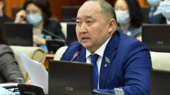 Фотография к новости: Қашып келген әскер жасындағы азаматтар халқымызды алаңдатып отыр – депутат