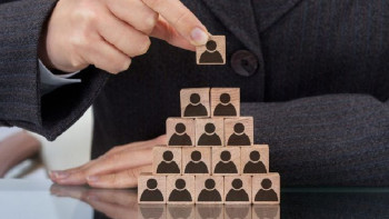 Фотография к новости: Атырауда 3 млрд теңгеден астам ақша қаржы пирамидаларына салынған