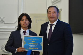 Фотография к новости: Он қаламгер арнайы номинациямен марапатталды