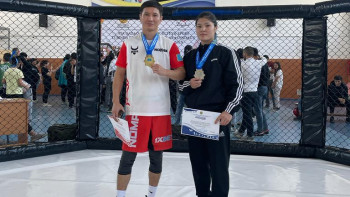 Фотография к новости: Атыраулық спортшылар жекпе-жектен жүлде иеленді