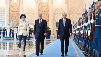 Фотография к новости: Тоқаев Түркияға Транскаспий дәлізін дамыту бойынша ұсыныс жасады