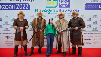 Фотография к новости: Вице-министр халықтың жартысына жуығы айналысатын табыс көзін атады