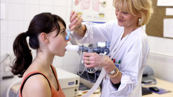 Фотография к новости: Өкпе көлемі мен тыныс алу жылдамдығын не үшін өлшеп тұру керек? Дәрігер кеңесі