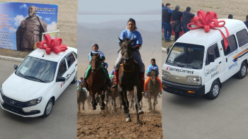 Фотография к новости: Республика күні. Ұлы аламанда Жамбыл жүйріктері қос автокөлік ұтты