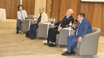 Фотография к новости: Тағылымы мол тарихи кездесу