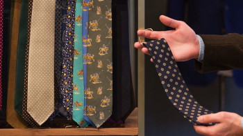 Фотография к новости: Мемлекет басшылары неге көк, қызыл түсті галстук тағады?